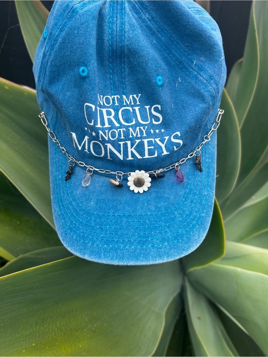 Handmade Accessories - Funky hat chain handmade brand new